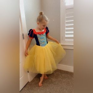 Snow White children’s play costume!